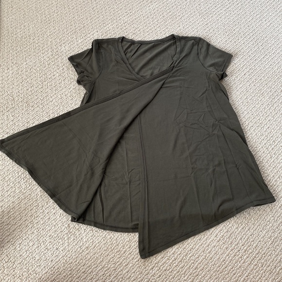 🚫SOLD🚫 Lululemon Knot A Problem Tee - Picture 4 of 6